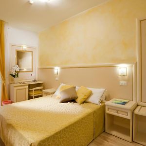 Dreibettzimmer